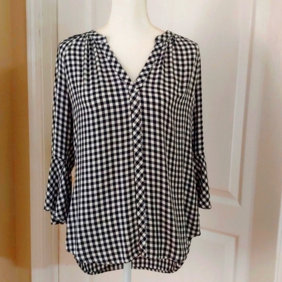 Black & White Check Split Neck Bell Sleeve Blouse. Size L - Picture 2 of 13